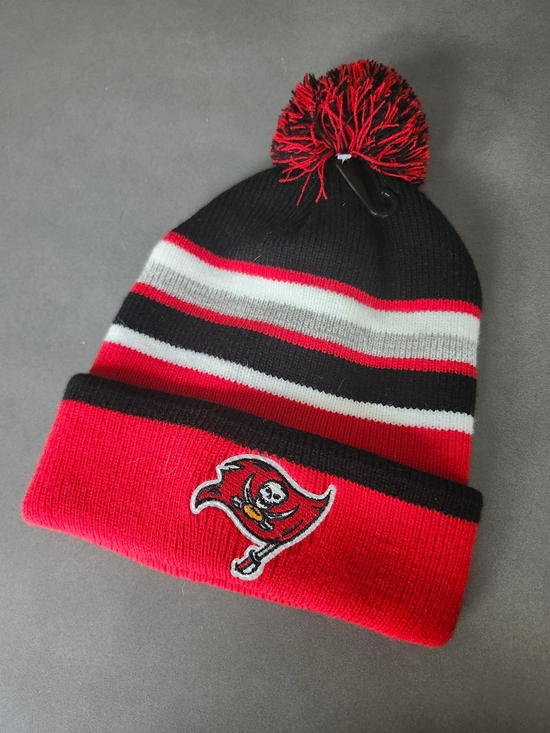 Source Unknown Other - New NFL Tampa Bay Buccaneers Strip Pom Pom Knit Beanie | Sz OSFM | Unisex NWOT